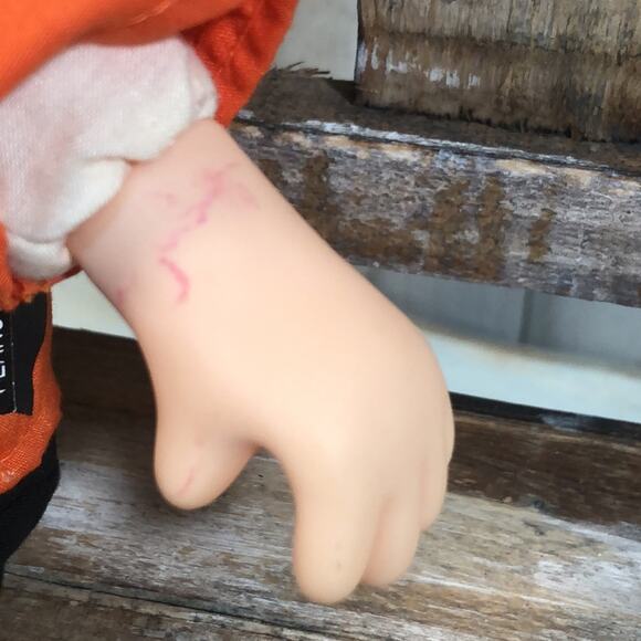 Vintage Peanuts Charlie Brown Movable Musical Doll - It’s a Small World Music - Picture 10 of 10